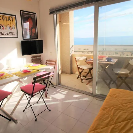 Basic Comfort Miami 7º 0111 Apartment Empuriabrava