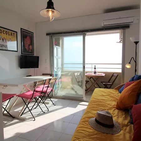 Basic Comfort Miami 7º 0111 Apartment Empuriabrava